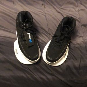 Men’s athletic shoes